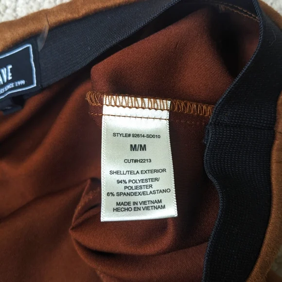 Brown suede mini skirt with a stretchy waistband, size medium - Picture 4 of 4